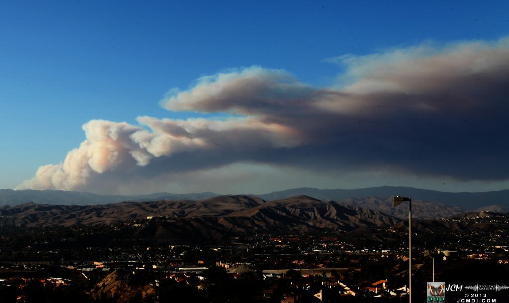 Powerhouse Fire 5-30-2013 Smoke Plume from Santa Clarita